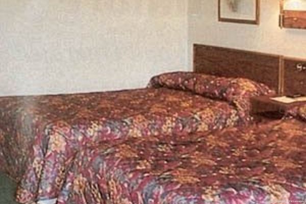 GUEST INN OF LONGVIEW (Longview)